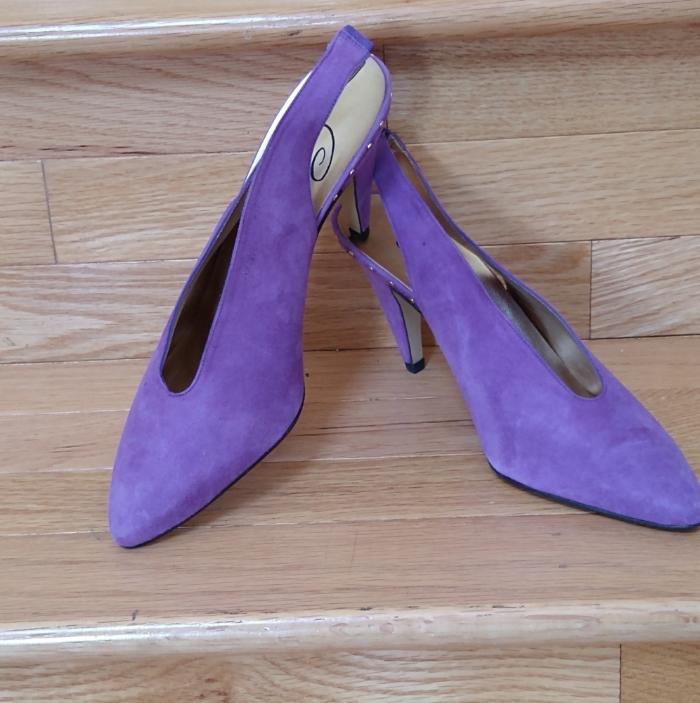 Brand new shoes - Picture 1 of 2